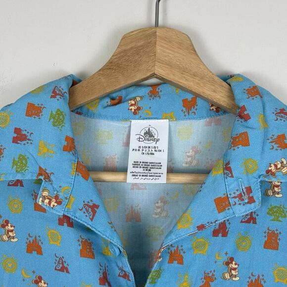Exclusive Disney Vacation Club Member Only Moonlight Magic Button Down Shirts S - Picture 2 of 8